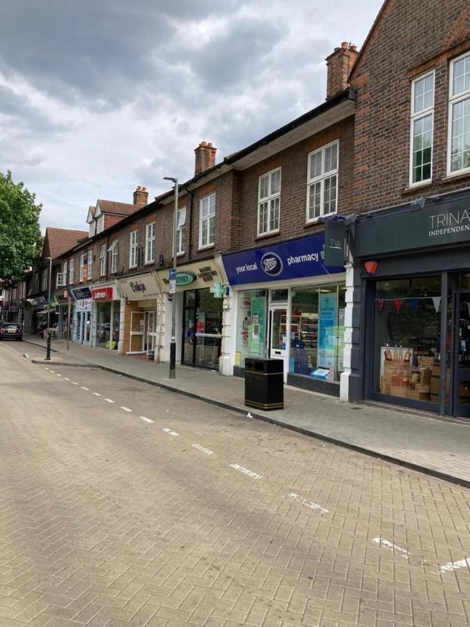 Remarkable 1-bed In Putney Village Appartement *