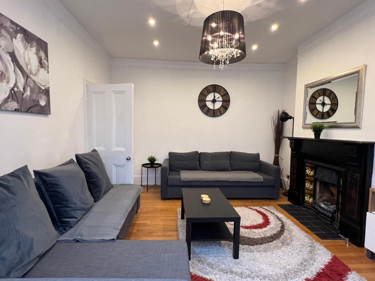 Casa de Férias 4 Bed House 10 Min Walk To Tube