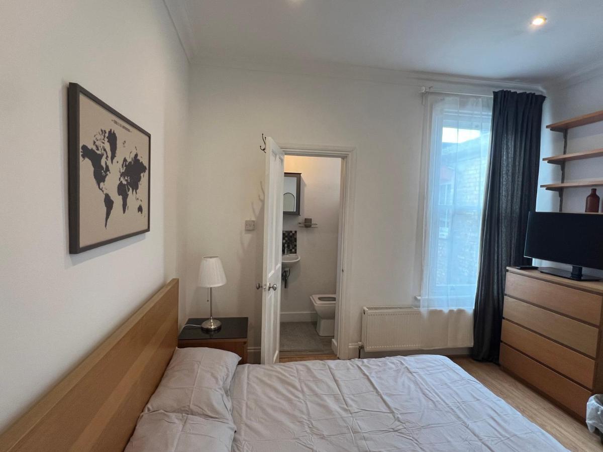 4 Bed House 10 Min Walk To Tube * Londres