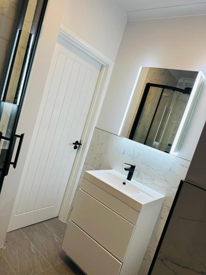 Apartamento Newly Refurbished 1bedroom 4 Mins Walk To Crystal Palace Station