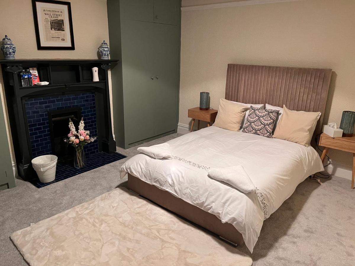 Luxury Cosy Retreat Guest house London
