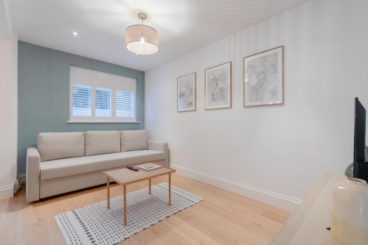 Newly Refurbished 2bd Flat - Wimbledon Village! Appartement Londres