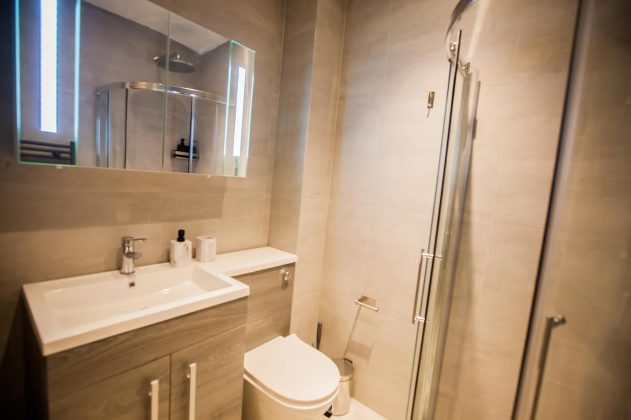 Luxury Fulham 3 Bedroom Garden House * Londres