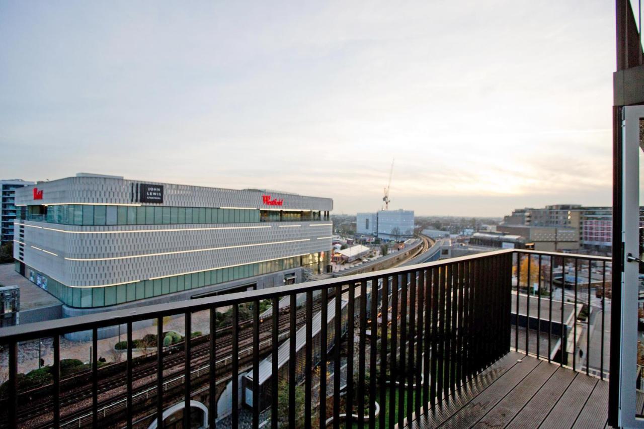 Fabulous Westfield 2 Bed Apartment