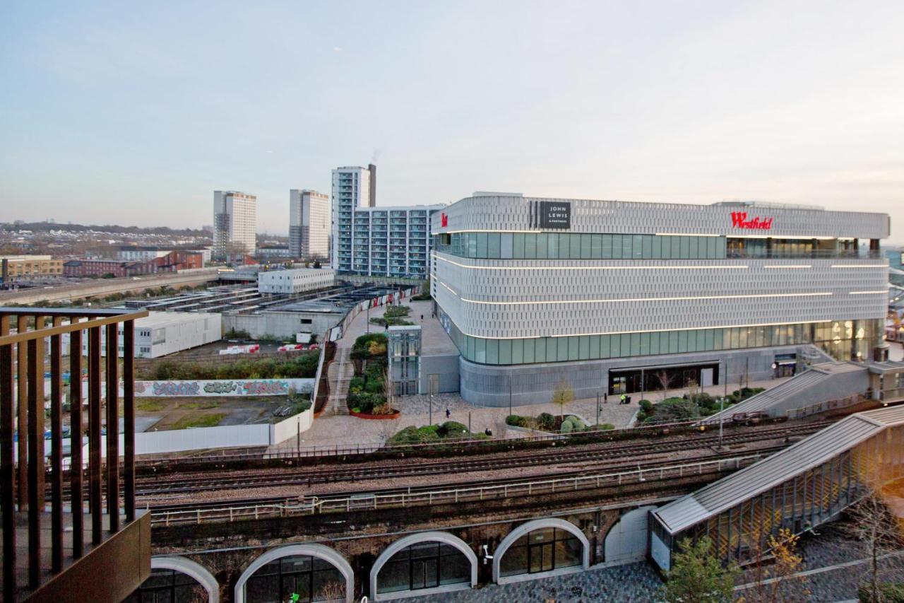 Apartamento Fabulous Westfield 2 Bed Londres