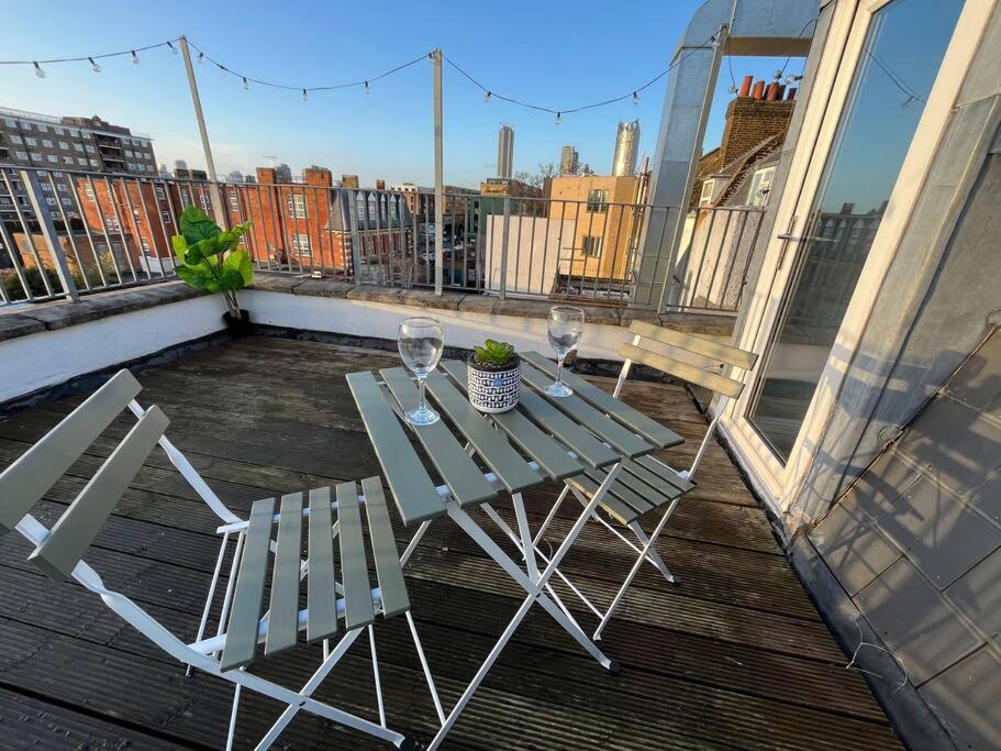 Modern With Stylish Terrace - Your Oasis! Londres