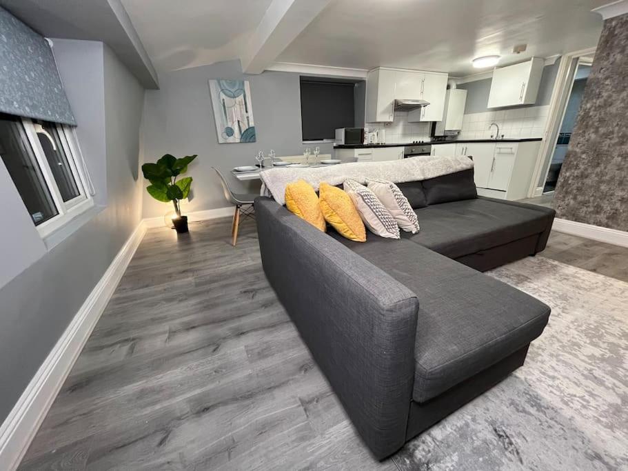 Modern With Stylish Terrace - Your Oasis! Apartamento Londres