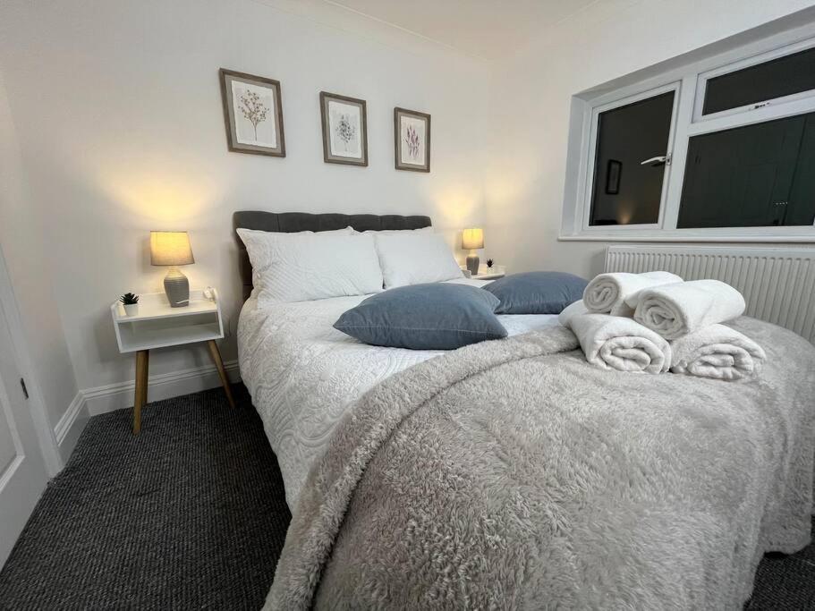 Modern & Stylish Haven In Heart Of Apartamento Londres