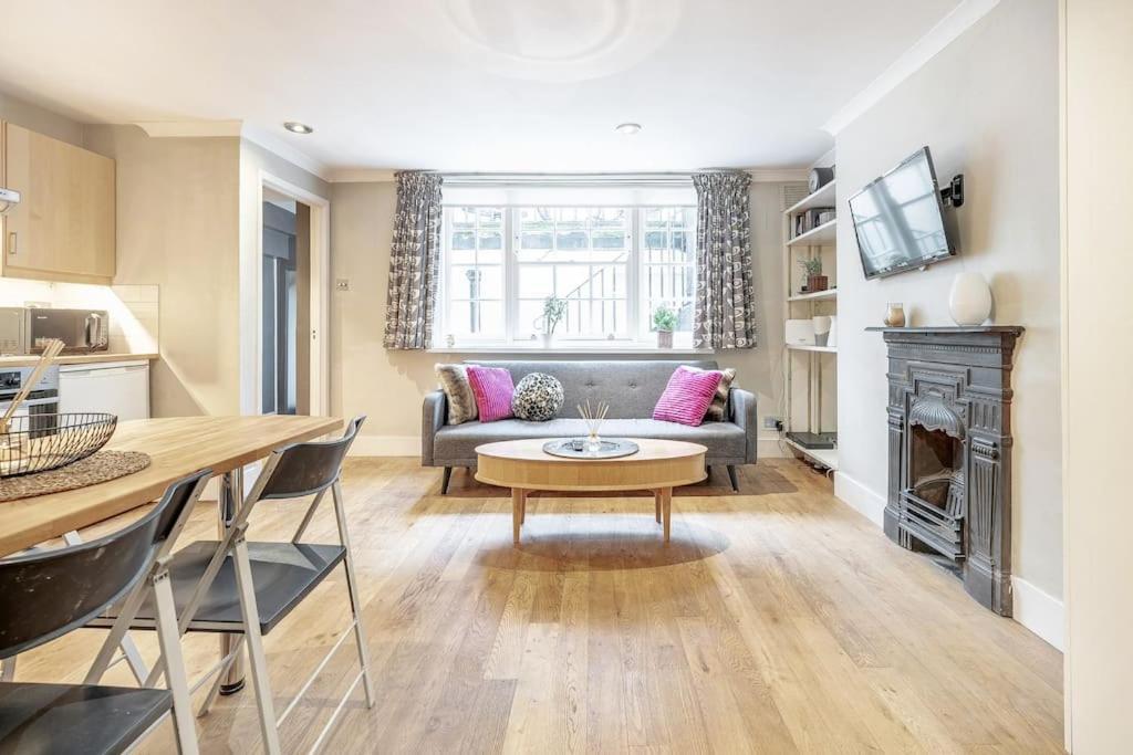 Elegant Marylebone Hideaway