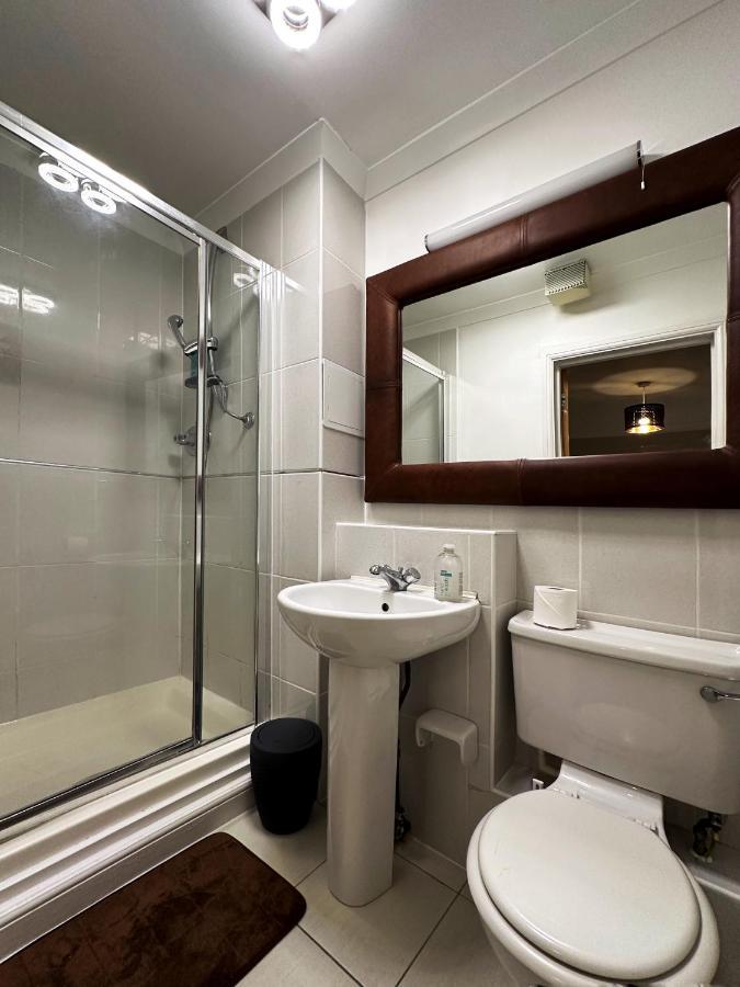 Appartement Tina Place In Tower Hill - 2 Double Beds, Max 4 People, Great Location In