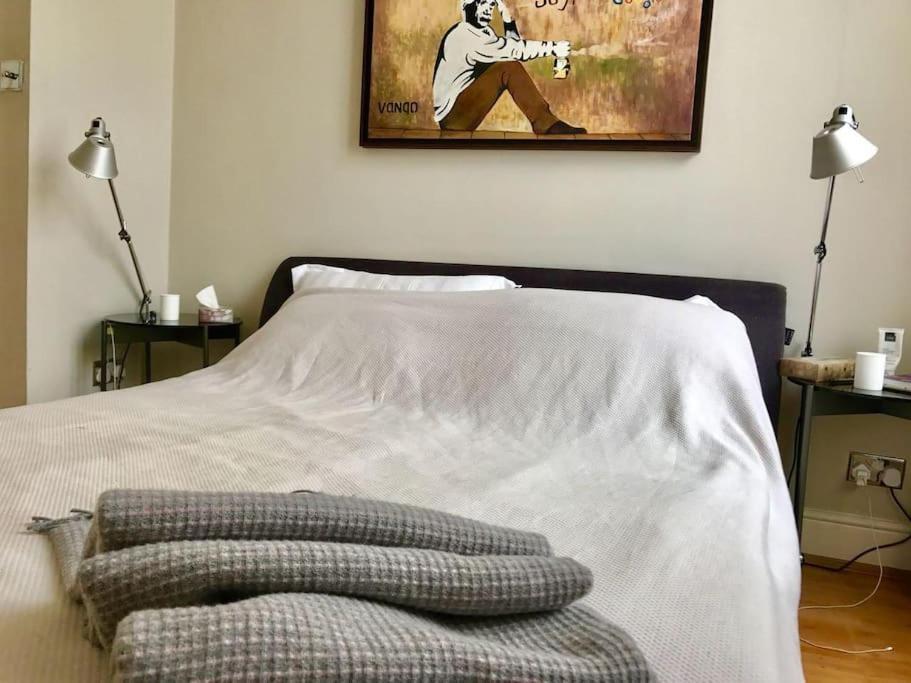 Stunning 2 Bed/2bath Flat In Heart Of Kensington Appartement Londres