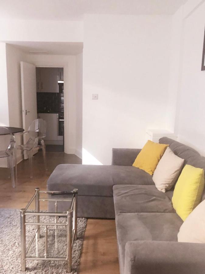 One Bedroom In Chelsea London