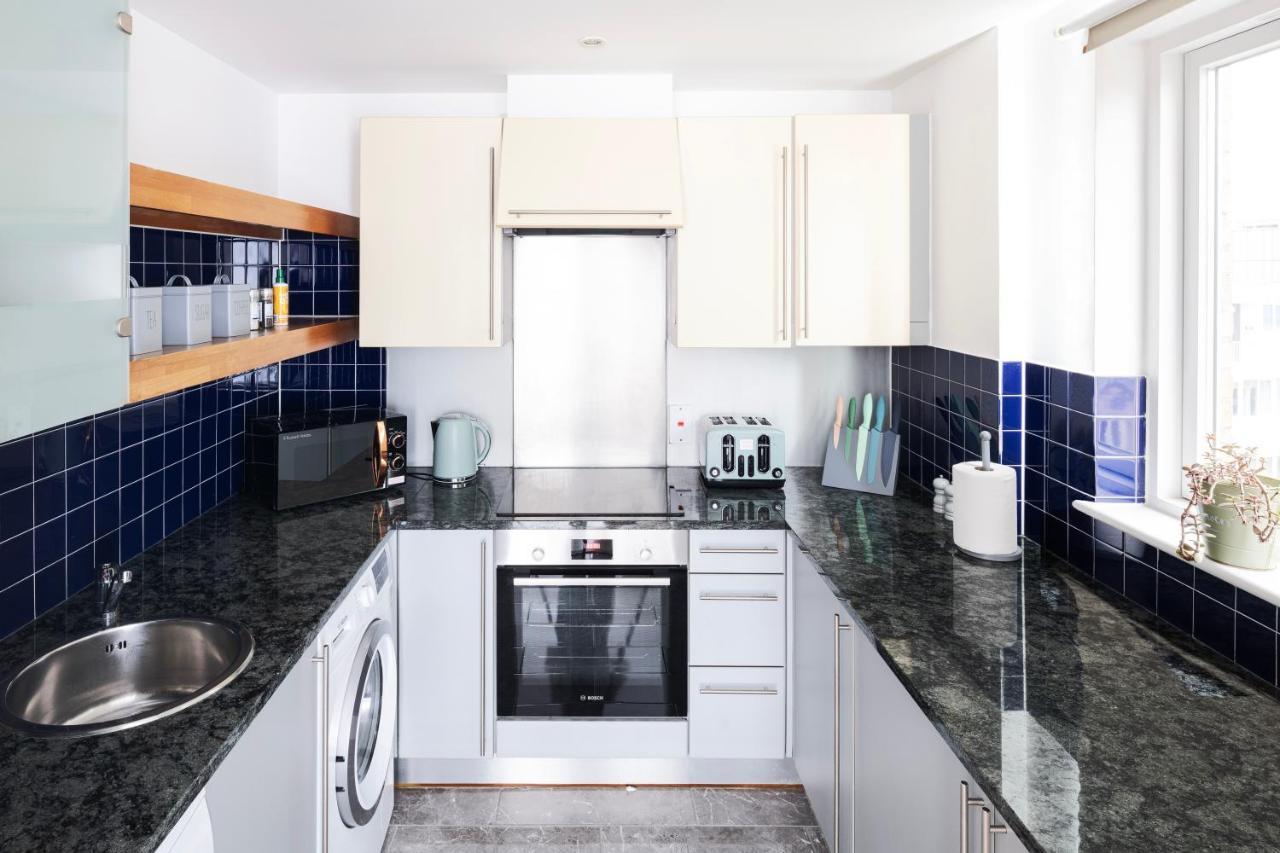 The Bright Flat In Whitechapel Apartment *