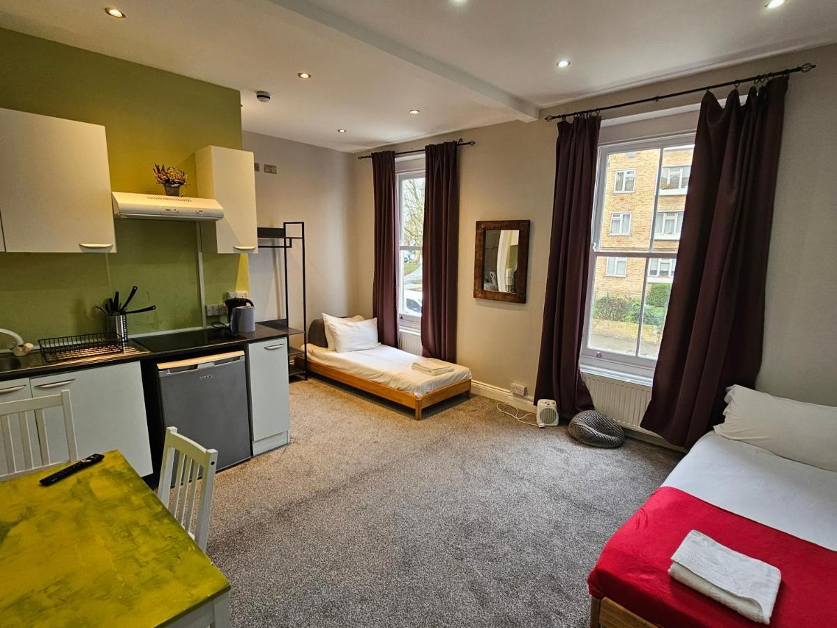 Apartamento Spacious Studio In *
