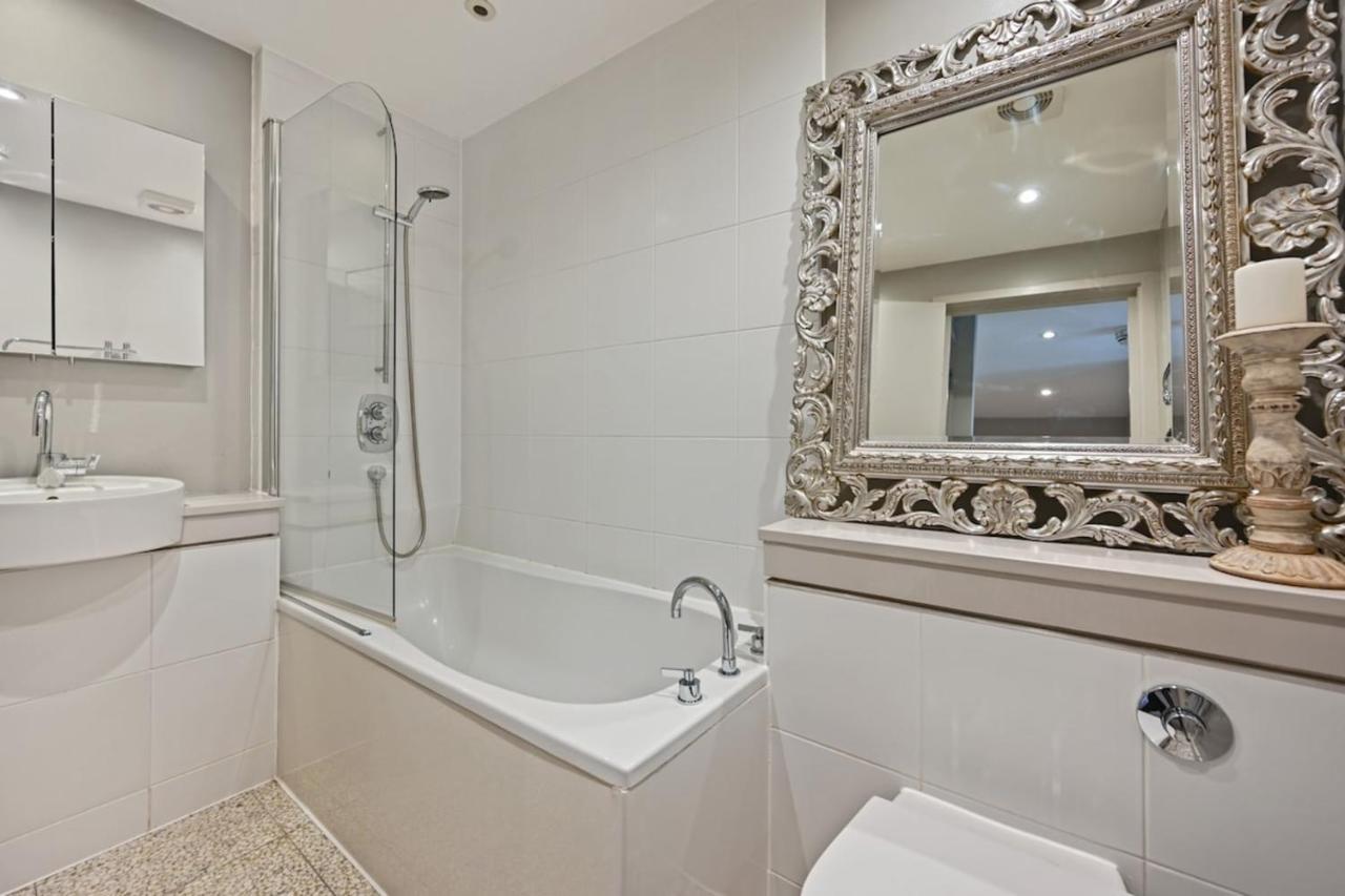 Sleek 2bd Flat Wterrace - 2 Mins From Farringdon! Appartement Londres