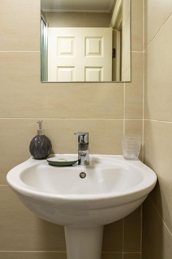 South Kensington Courtfield Gardens studio *