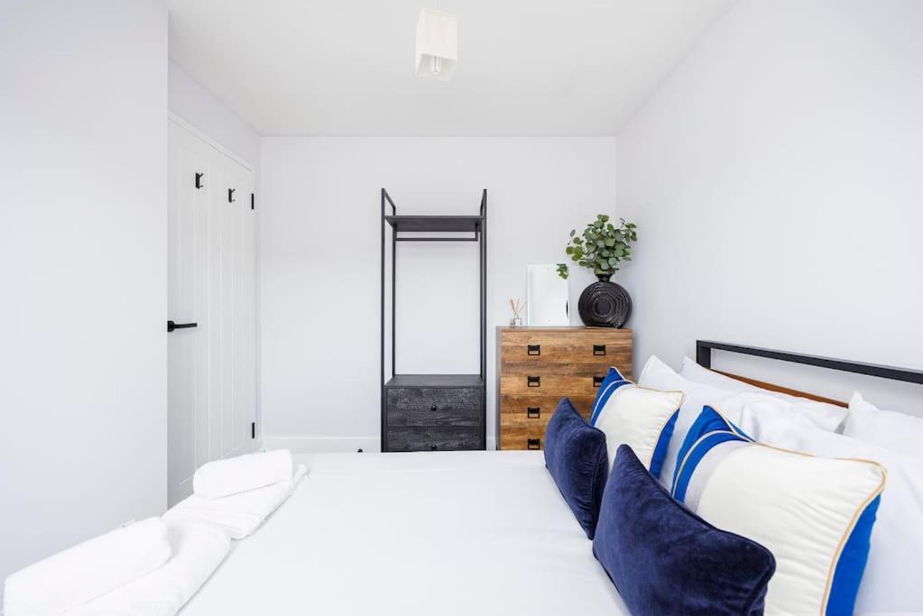 Casa de Férias Stylish 3-bed East Contractors Parking Sleeps 5 Near Excel