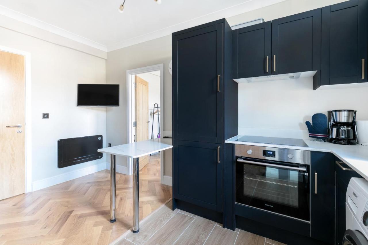 Bright Near Marble Arch And Hyde Park *