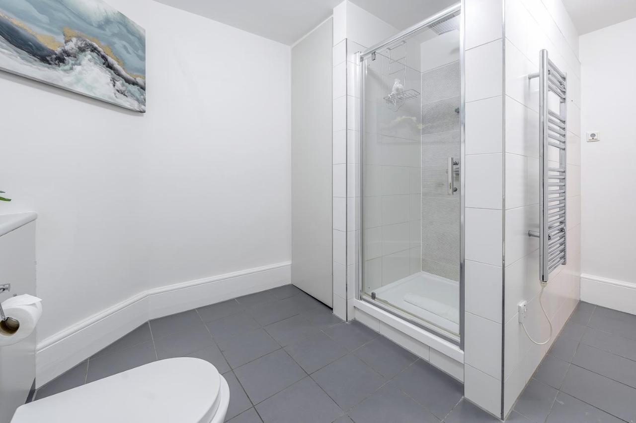 Tottenham Court's House - 2 Bed * Londres