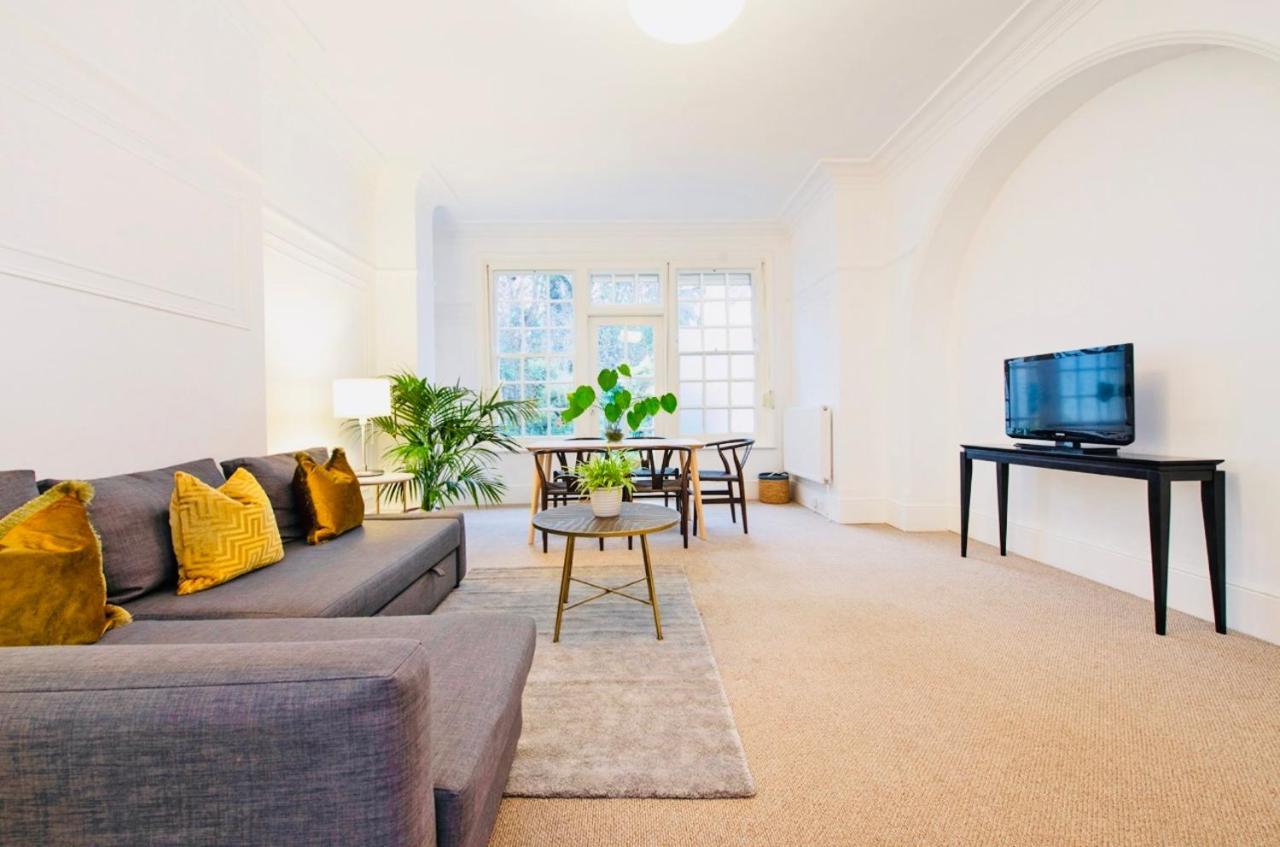 Spacious & Charming Garden Flat -zone 2- Great For Access Apartamento *