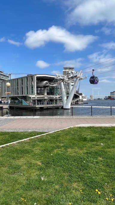 Luxury 1bed In Converted Warehouse Next To Excel Appartement Londres