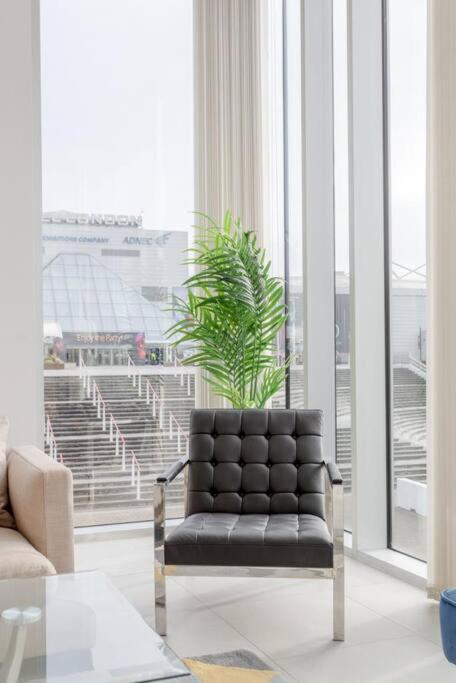 Luxury 1bed In Converted Warehouse Next To Excel Londres