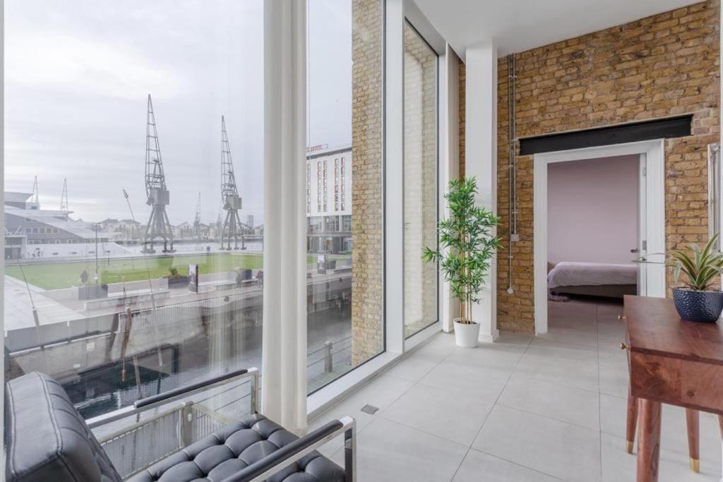 Luxury 1bed In Converted Warehouse Next To Excel Apartamento *
