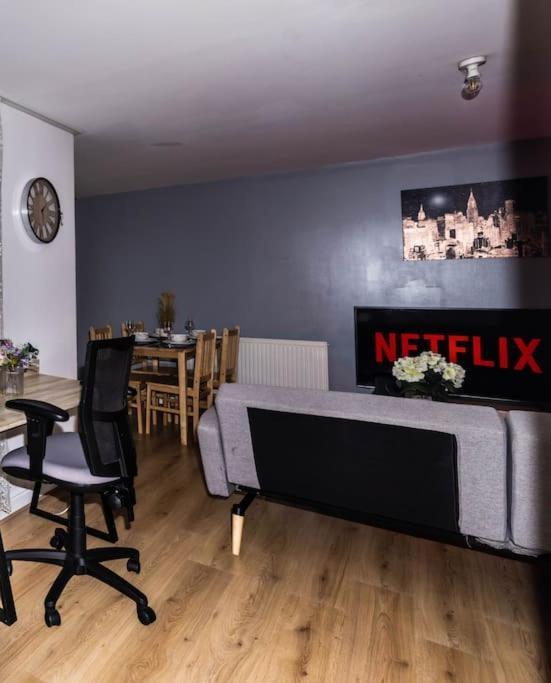 Pristine Relocation Pamers Apartment London