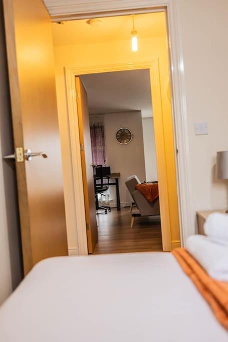 Apartment Pristine Relocation Pamers *