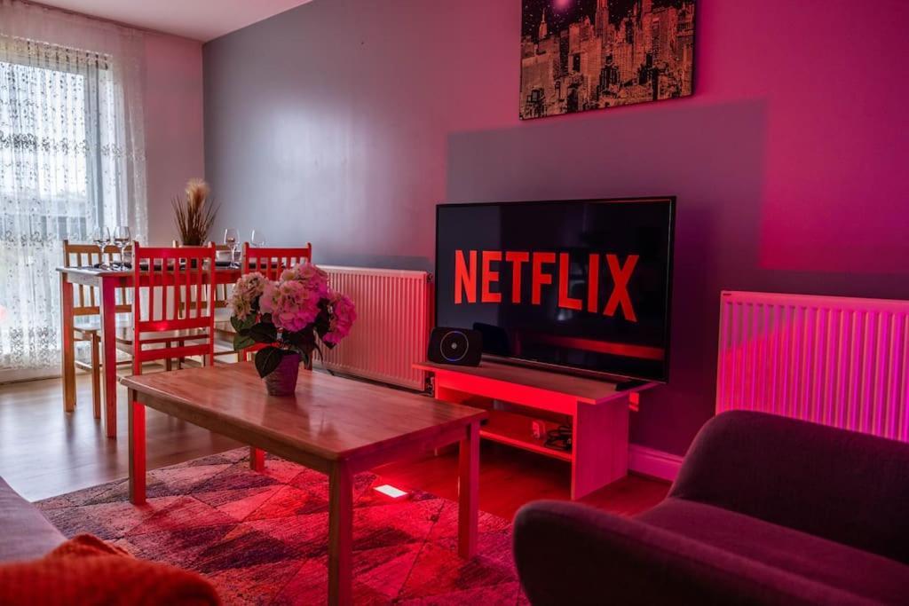 Pristine Relocation Pamers Apartment London