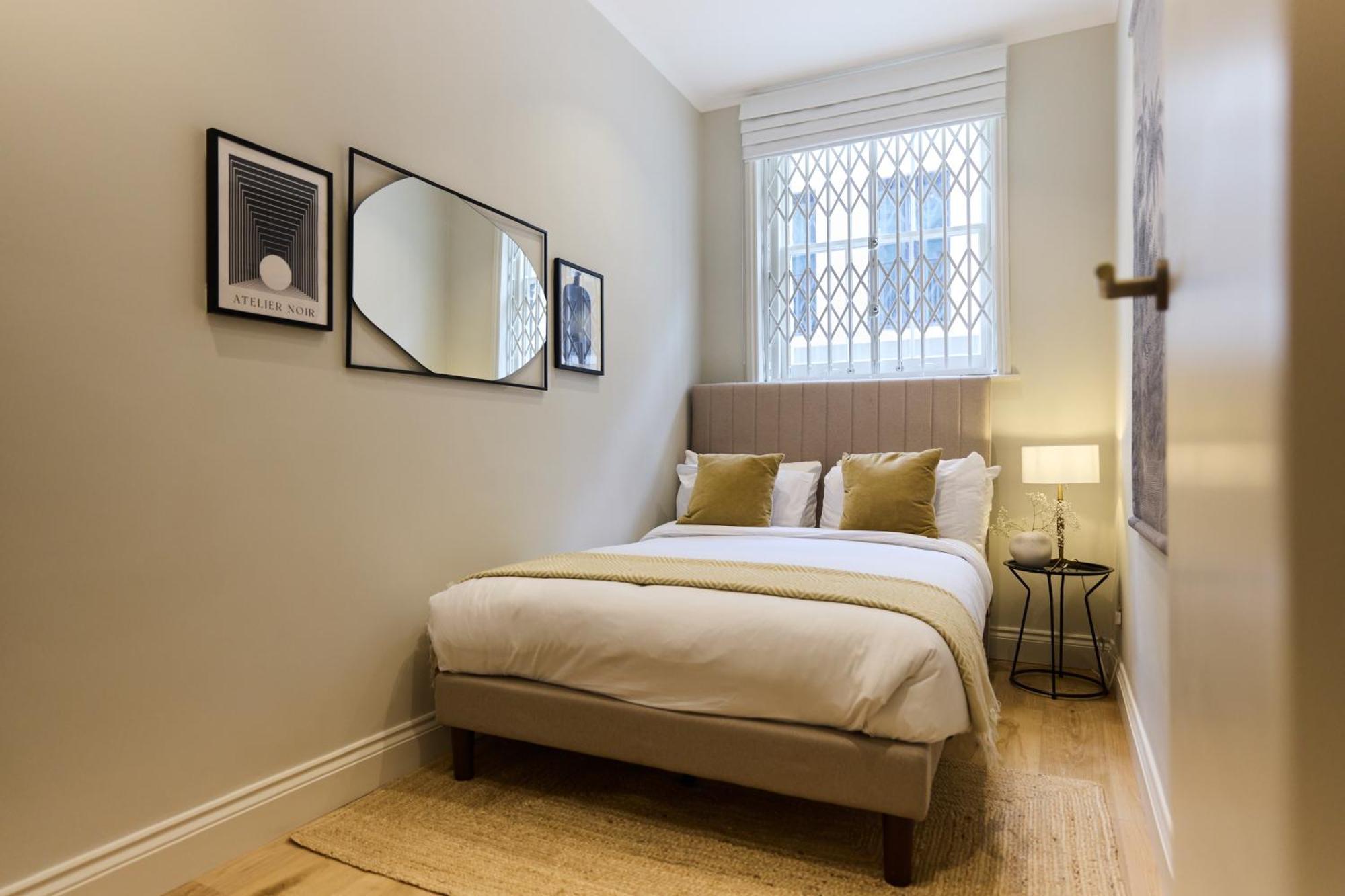 The Bayswater Gardens - Bright 3bdr Apartment