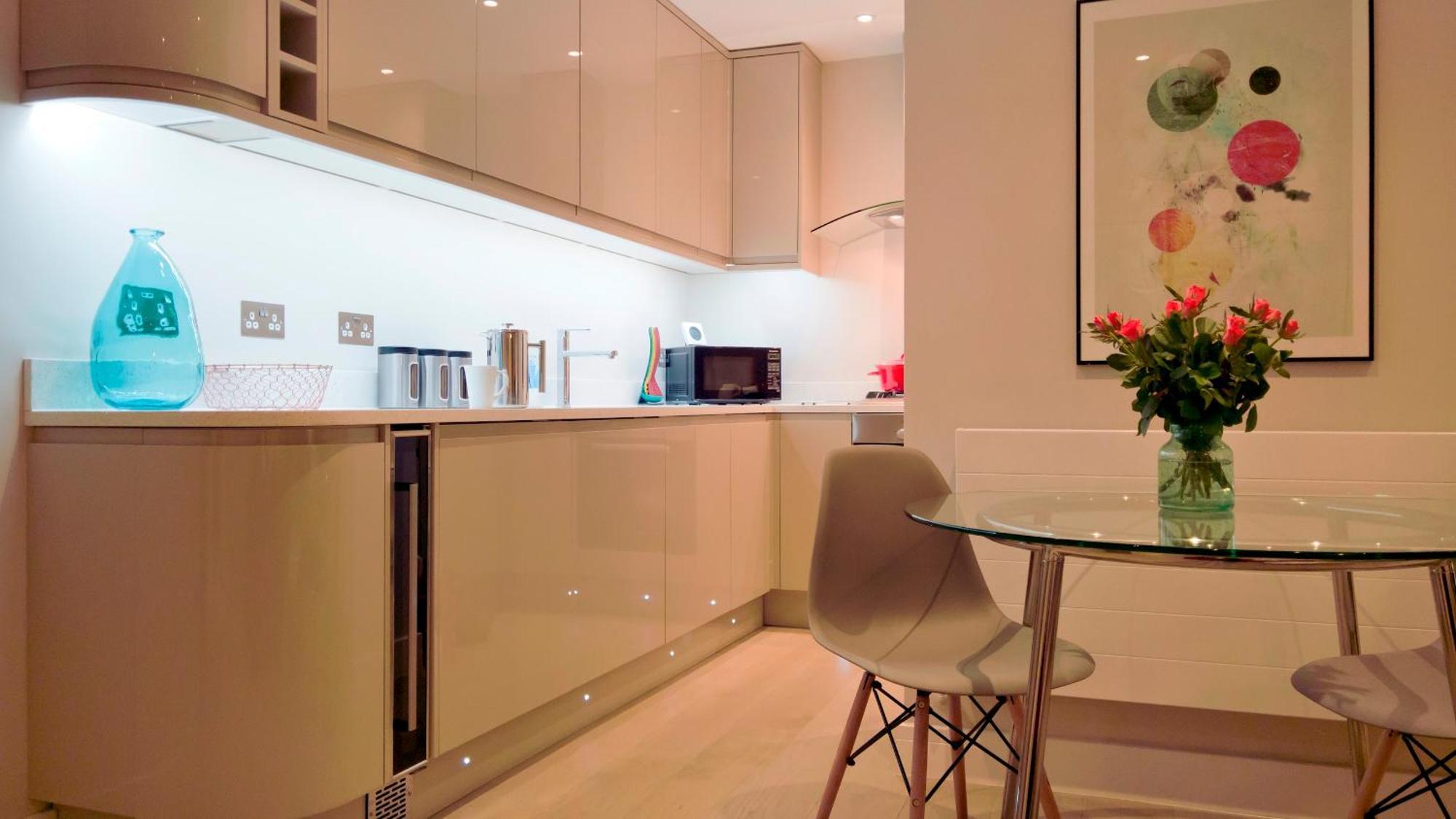 Madison Hill - Fernlea Garden 8 - One Bedroom Appartement Londres