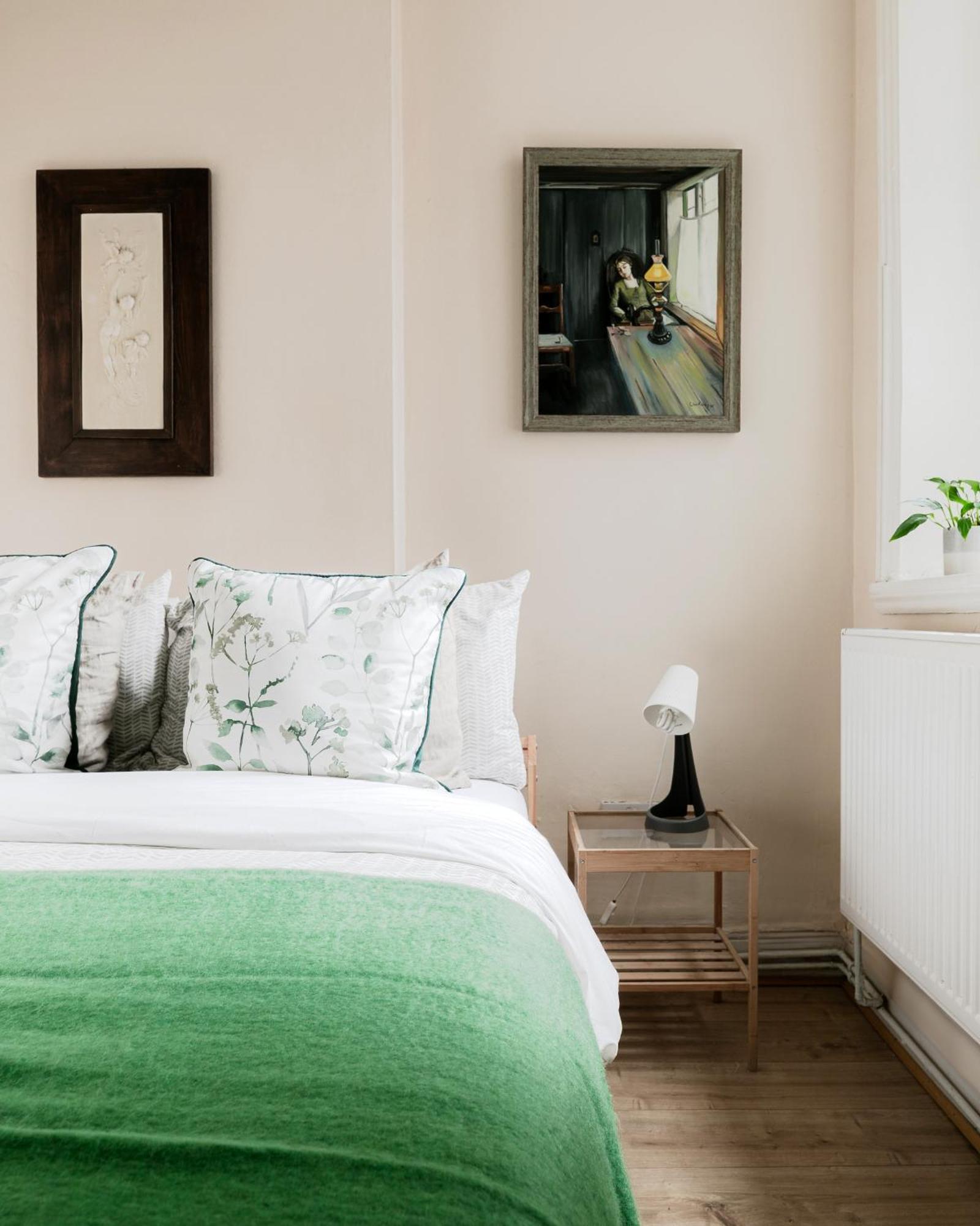 Arty Escape In - Zone 2 Apartment *