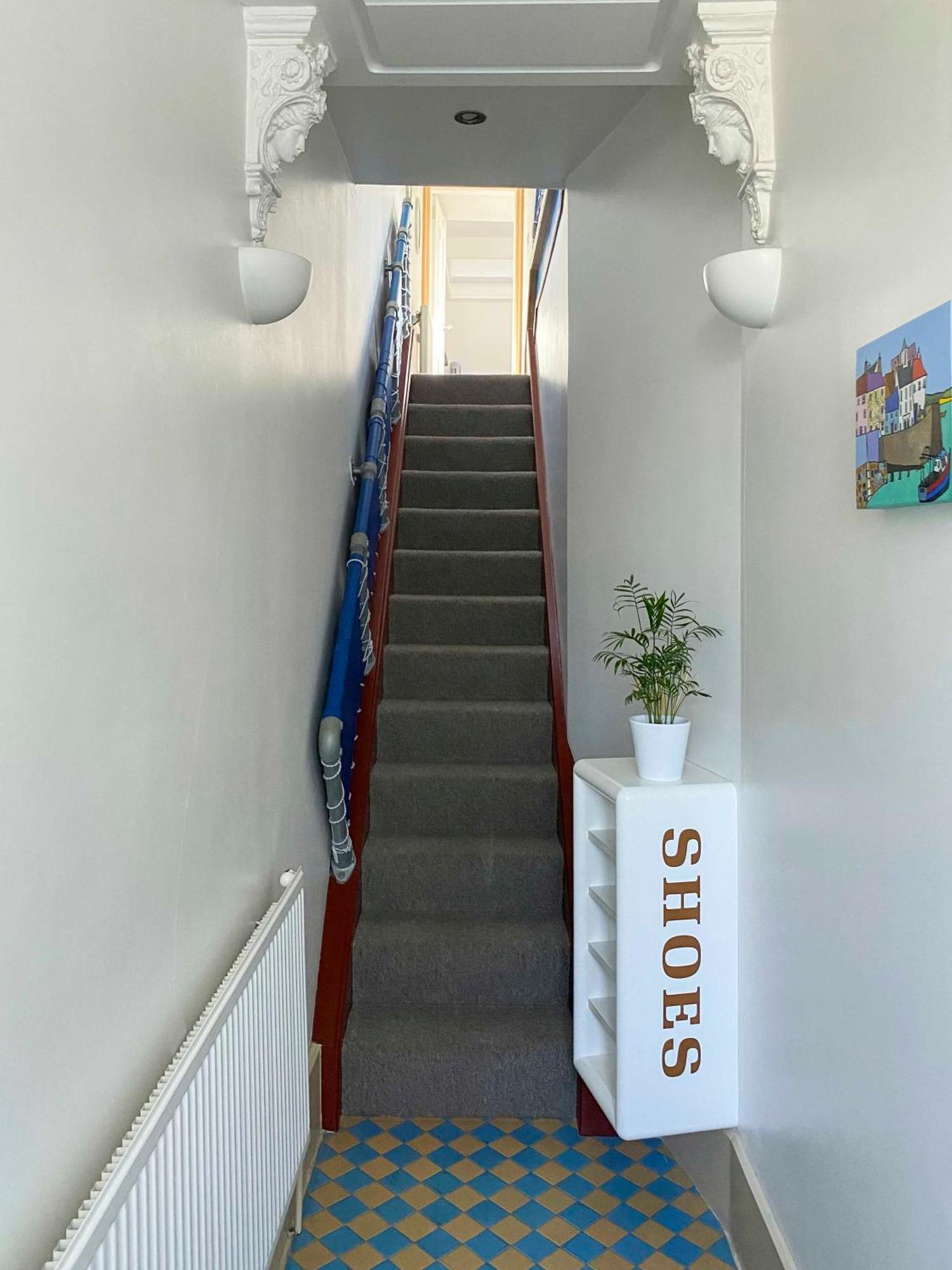 8 Ravenscourt Gardens Appartement *
