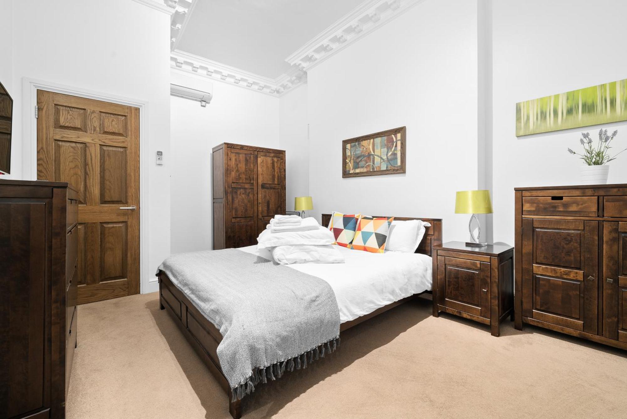1, 48 Bishopsgate By Living