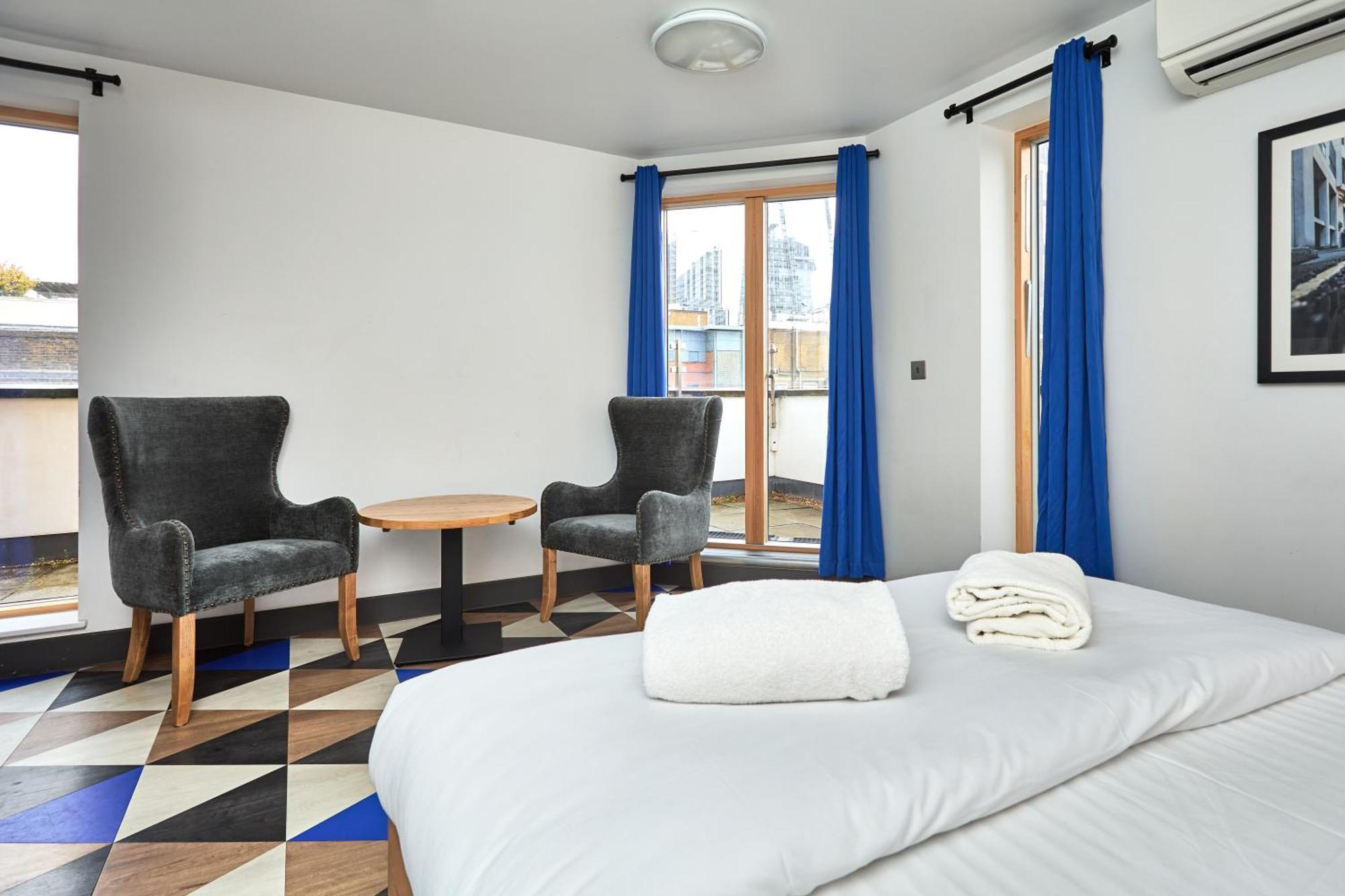 St Christopher's Village - Bridge Hostal