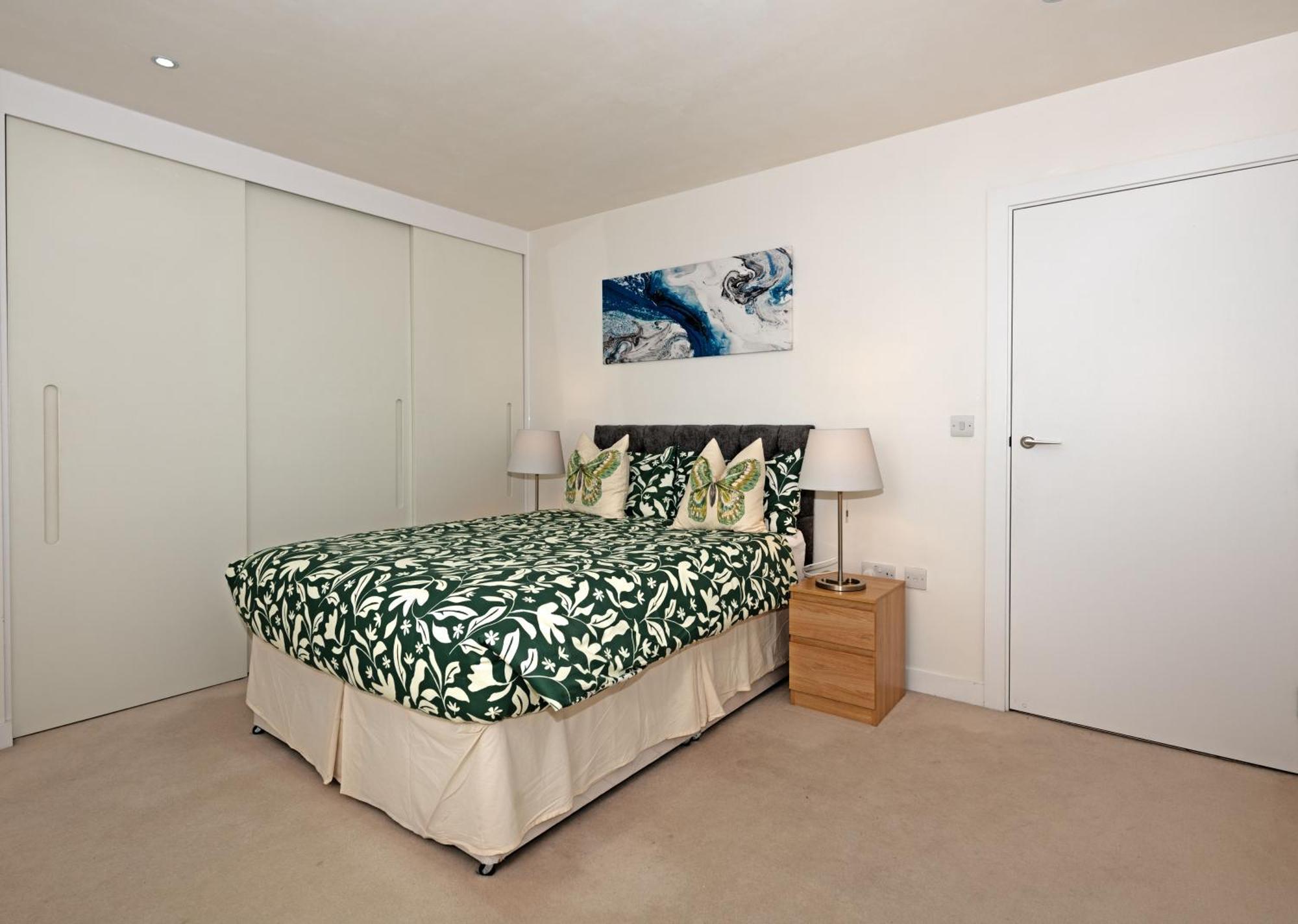 Grand Kew Gardens Apartamento *