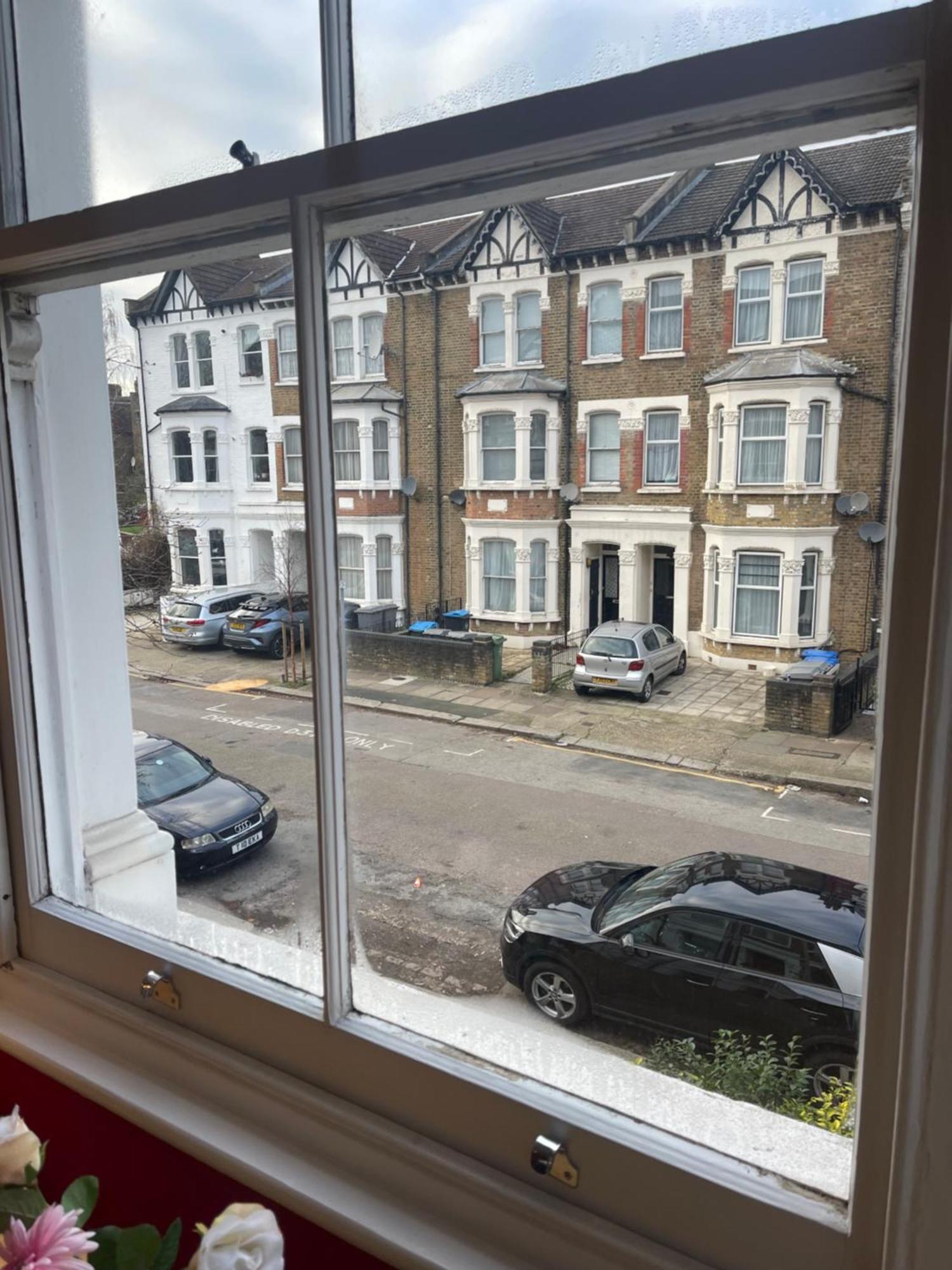 10 Min To The Heart Of - Zone 2 - Charming 2 Bed Appartement *
