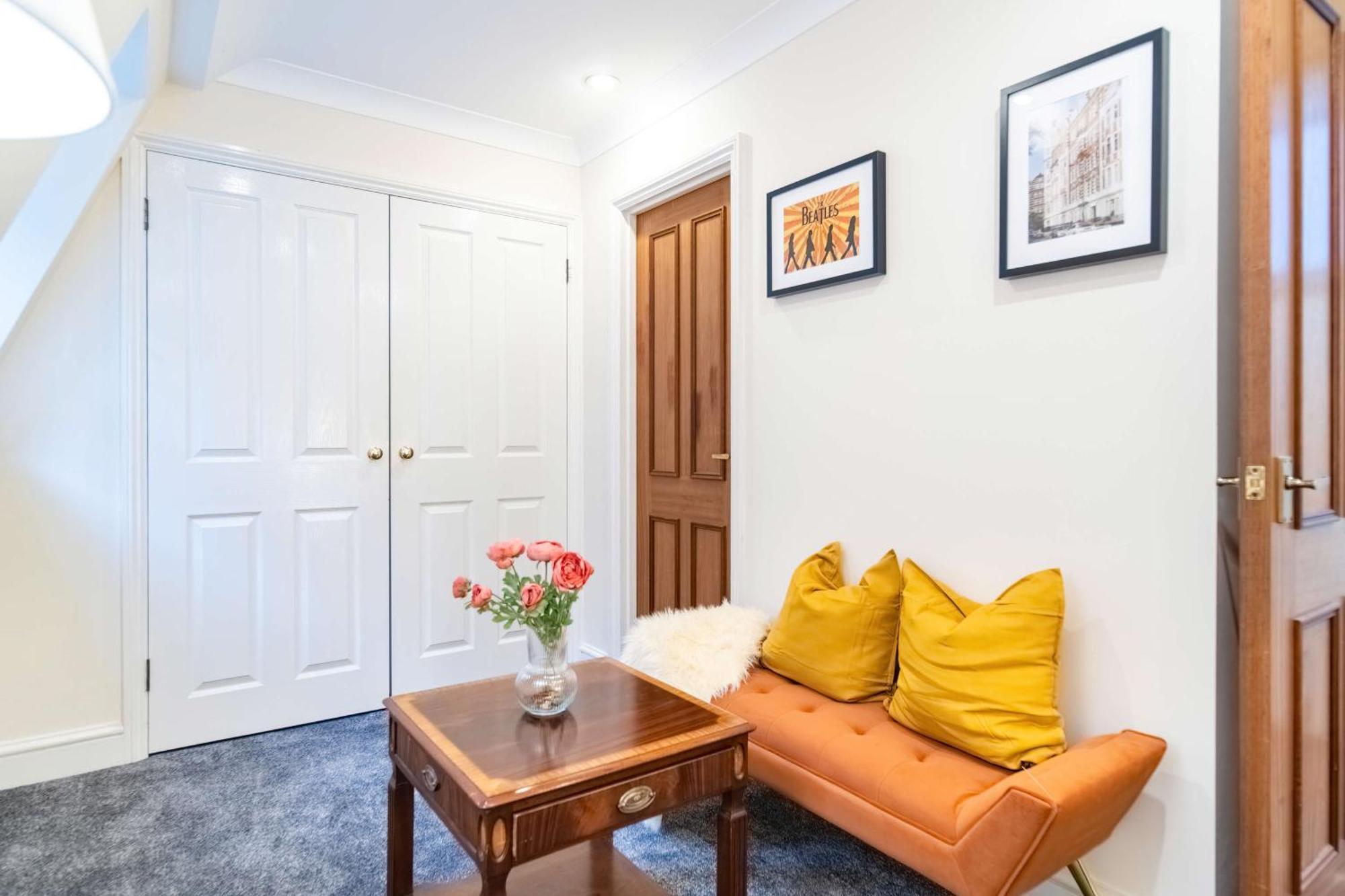 Chic 3-bed Mews Townhouse St John's Wood With Free Wifi Сasa de vacaciones