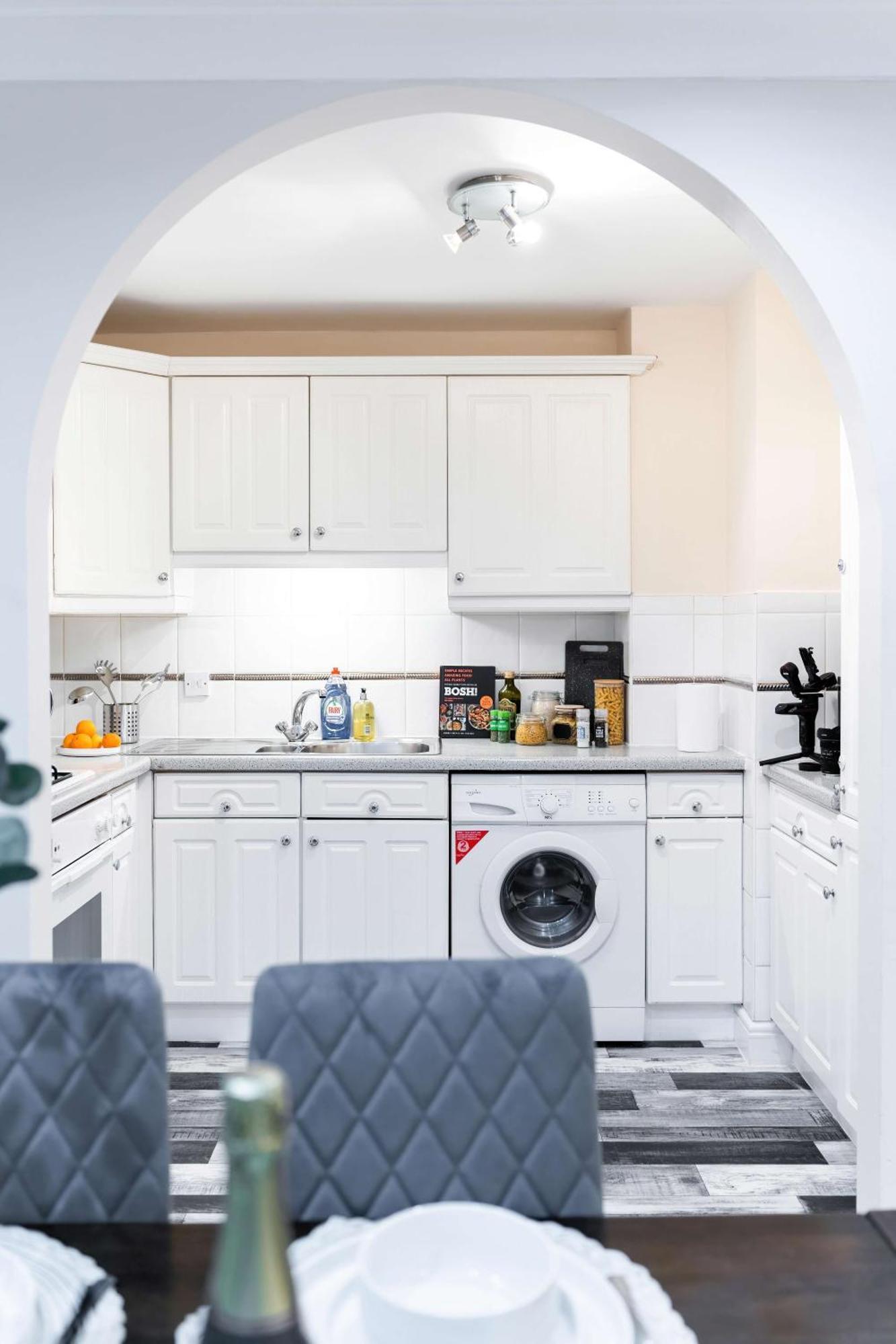 Сasa de vacaciones Chic 3-bed Mews Townhouse St John's Wood With Free Wifi Londres