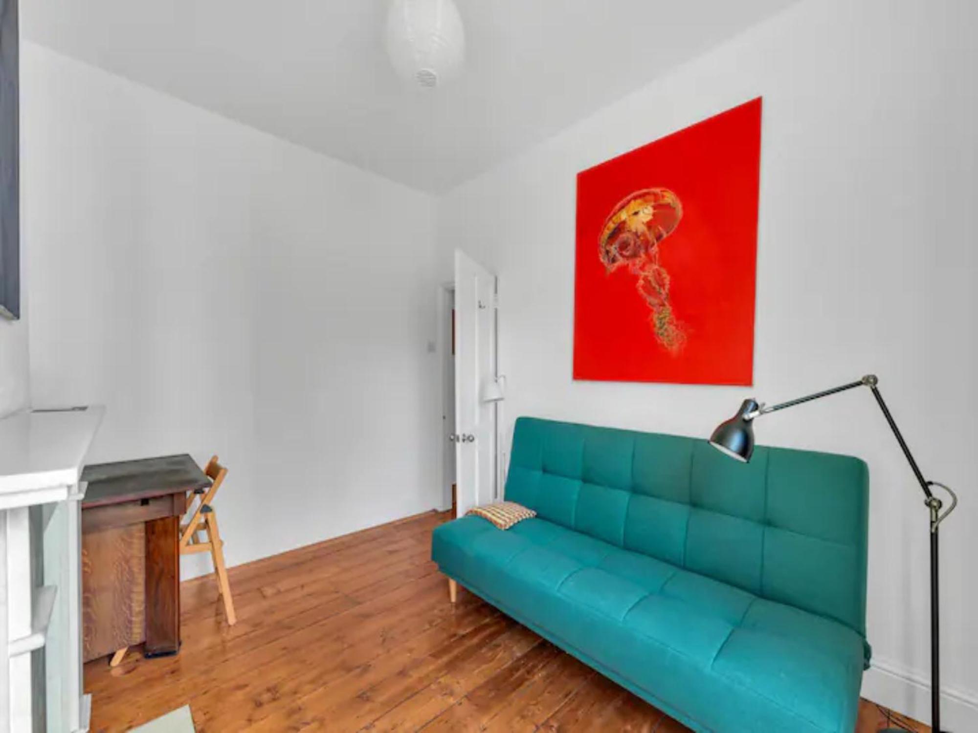 Vakantiehuis Pass The Keys Charming Victorian 2 Bed House With Artistic Flair In Acton Ideal For Families And Groups Excellent Transport Links Londen