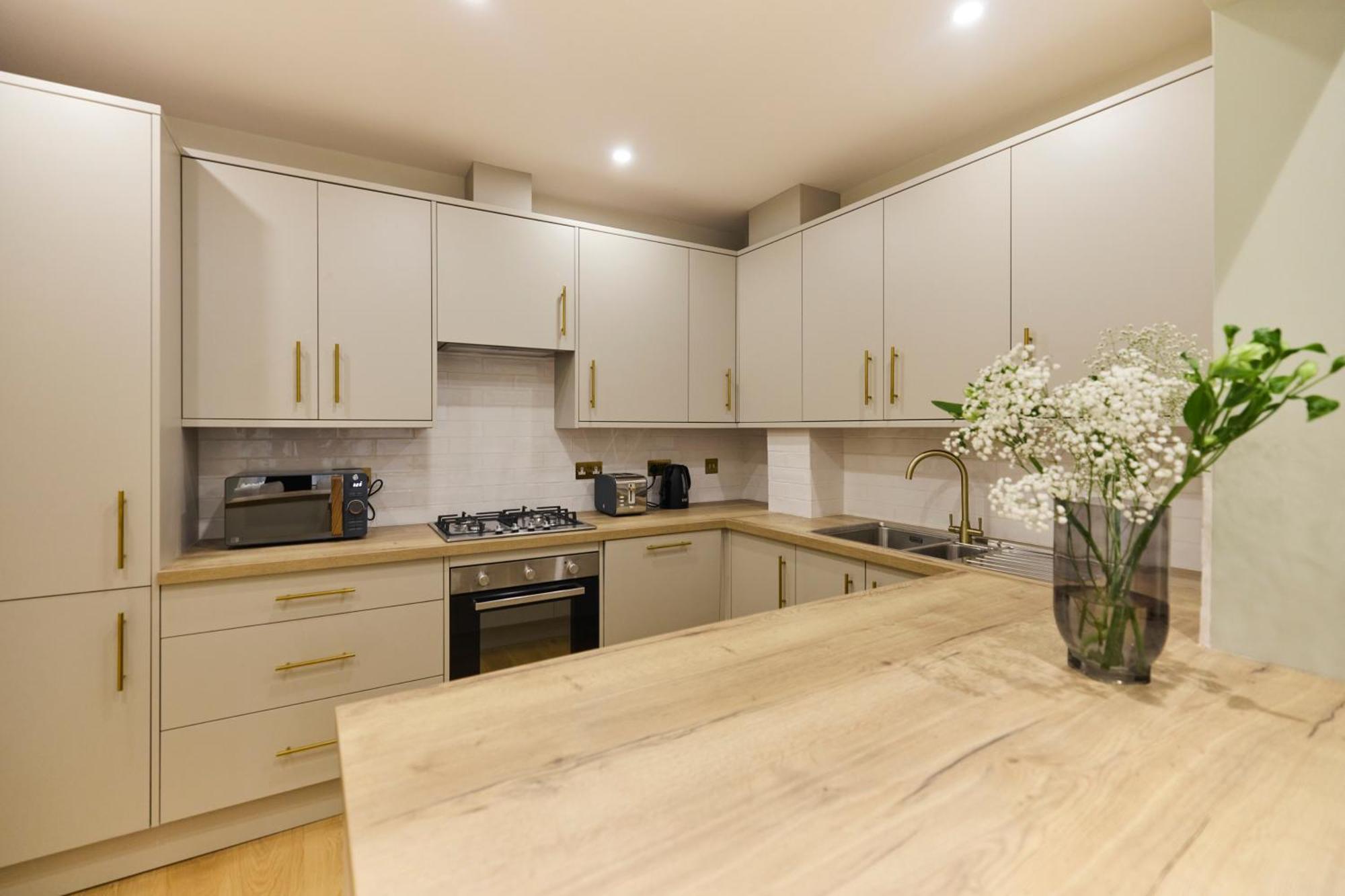 The Bayswater Gardens - Bright 3bdr * London