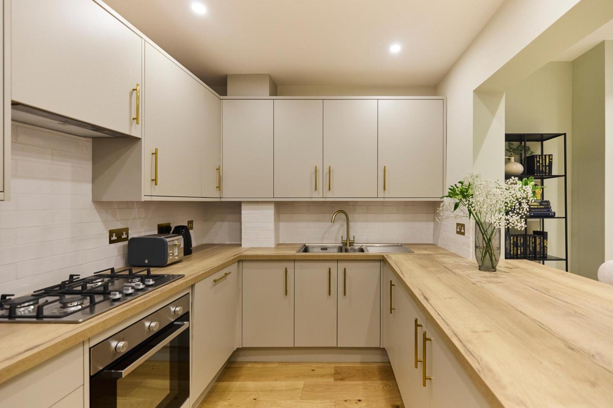 The Bayswater Gardens - Bright 3bdr London