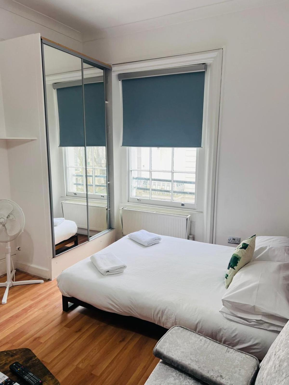 F12- Spacious 2nd Floor Flat Fits 3 Near Paddington