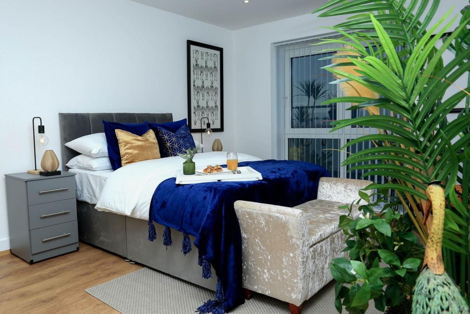 Snuggle Inn: Riverside With Thames Views Apartamento *