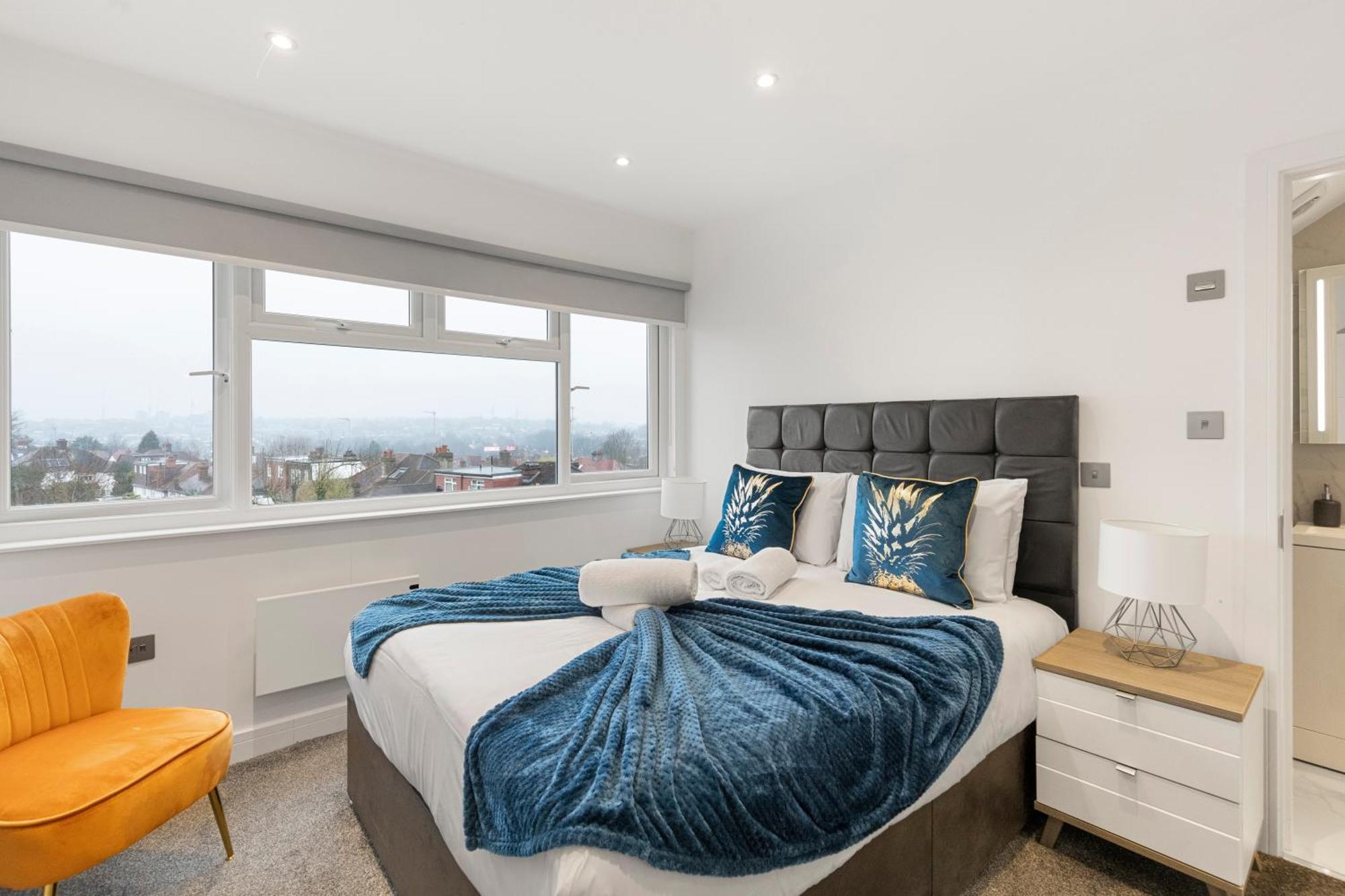 Luxurious 2 Bedroom - - Location * Londres