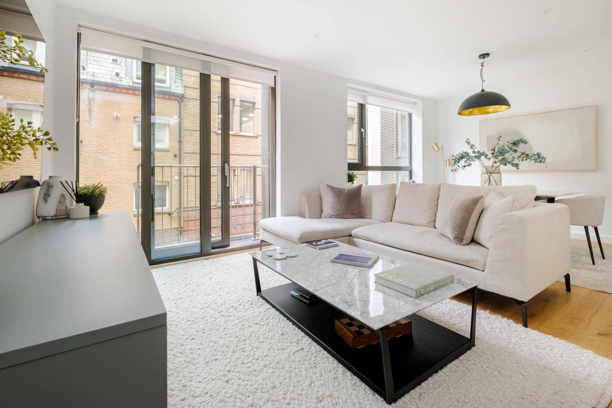 Luxury Mayfair Townhouse With A/c 3br 3ba London
