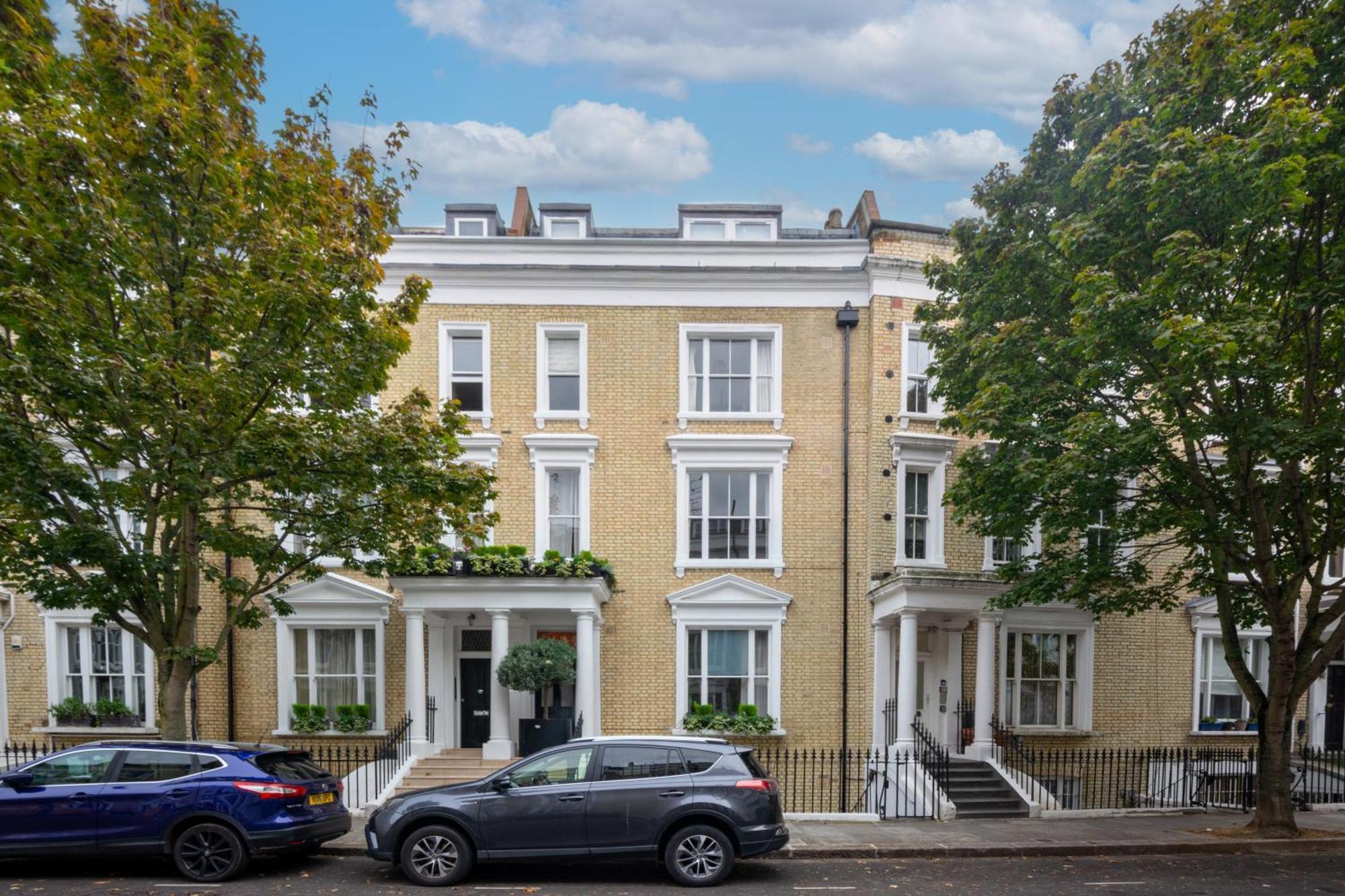 Mysquare Kensington Residences