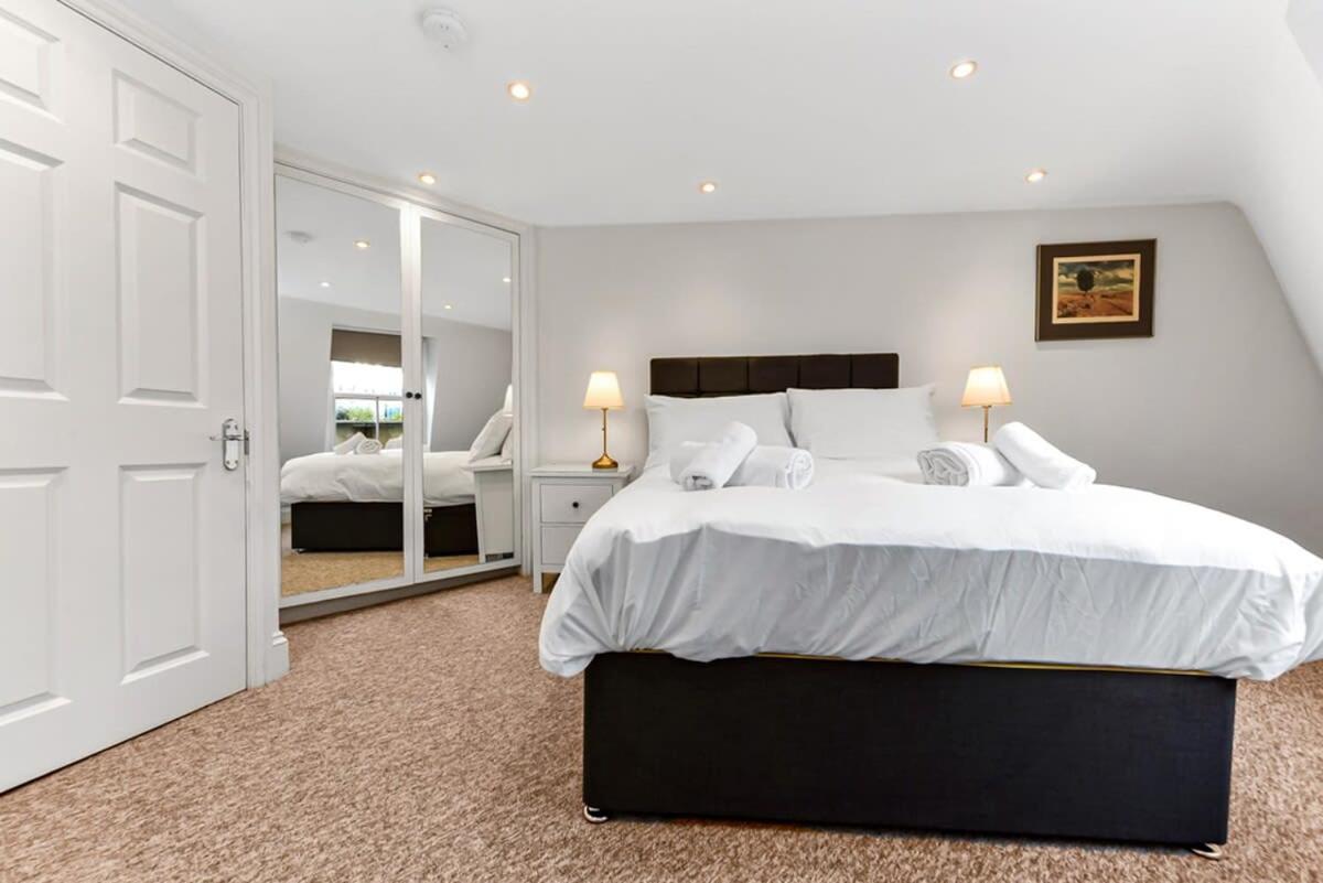 Modern 2 Bedroom Flat For 4 In Greater * Londres