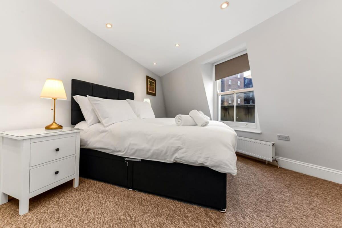 Modern 2 Bedroom Flat For 4 In Greater * Londres